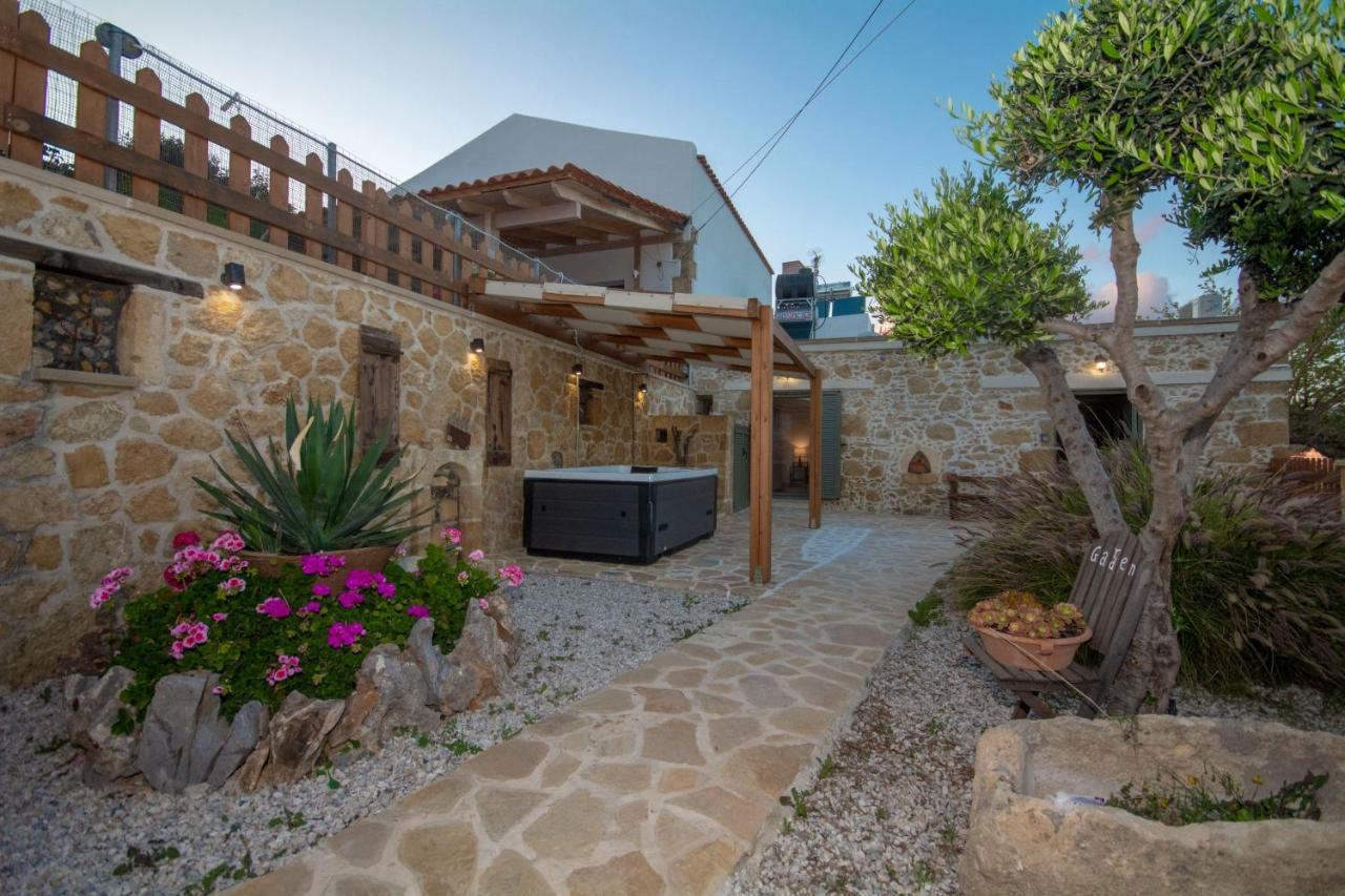Pamelas House With Jacuzzi Holiday home *
